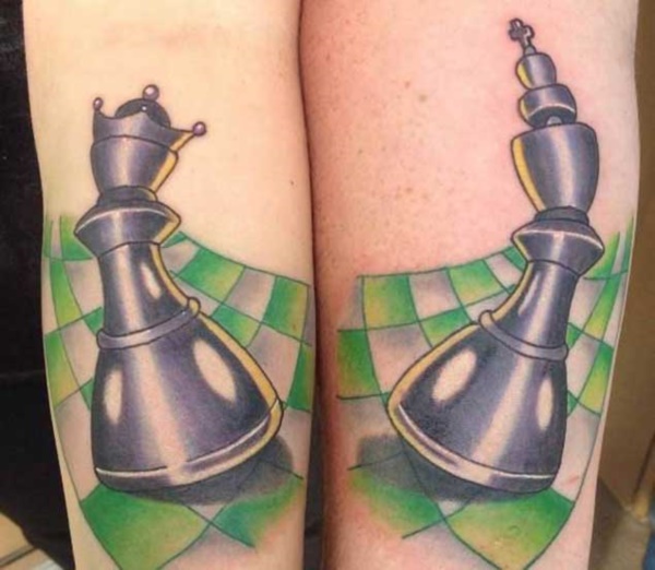 Cute king and queen tattoo for couples0041