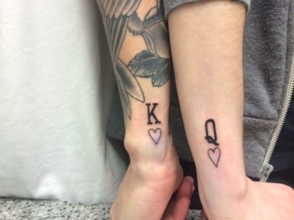 Cute king and queen tattoo for couples0421