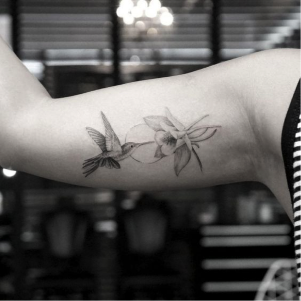 Stunning Hummingbird Tattoo Ideas
