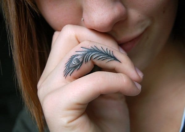 55 Cute Little Finger Tattoo Ideas To Try This Year