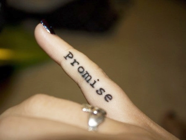 55 Cute Little Finger Tattoo Ideas to Try This Year