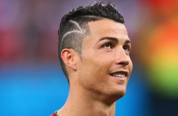 Dashing Hairstyles for Men to Try This Year0261