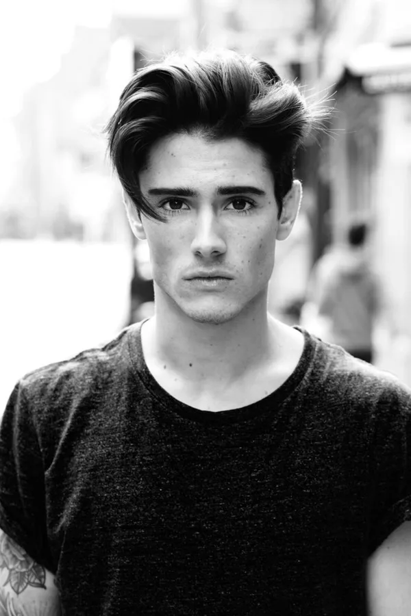 Dashing Hairstyles for Men to Try This Year0371