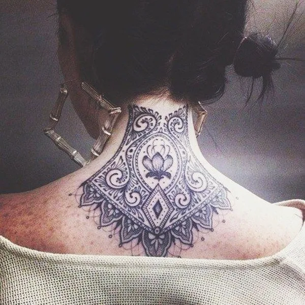 neck tattoos ideas for girls1.3