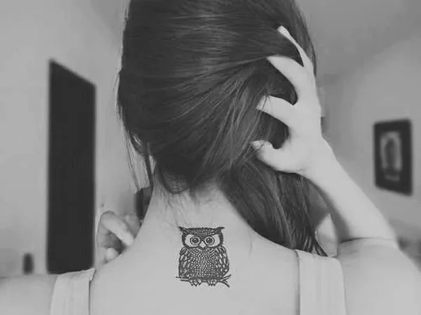neck tattoos ideas for girls1.6