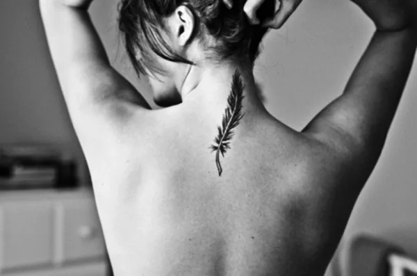 neck tattoos ideas for girls1.7