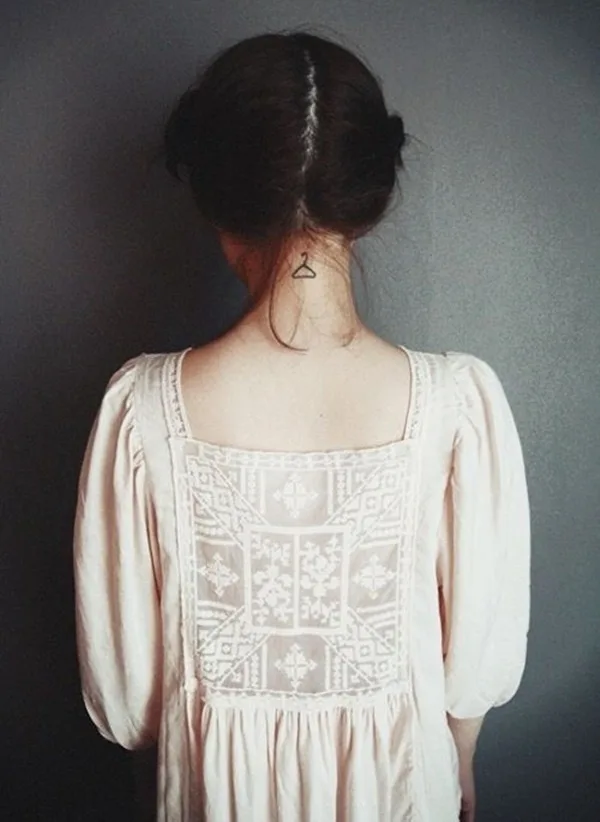 neck tattoos ideas for girls17-017