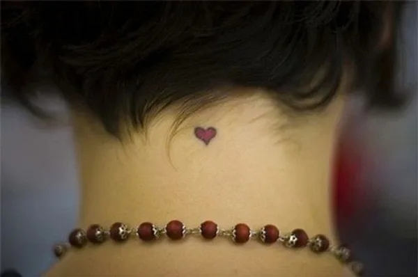 neck tattoos ideas for girls8-008