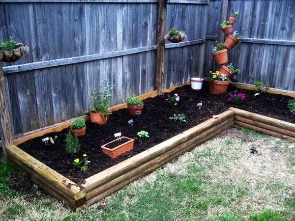 Borderline Genius Backyard Design Ideas (5)