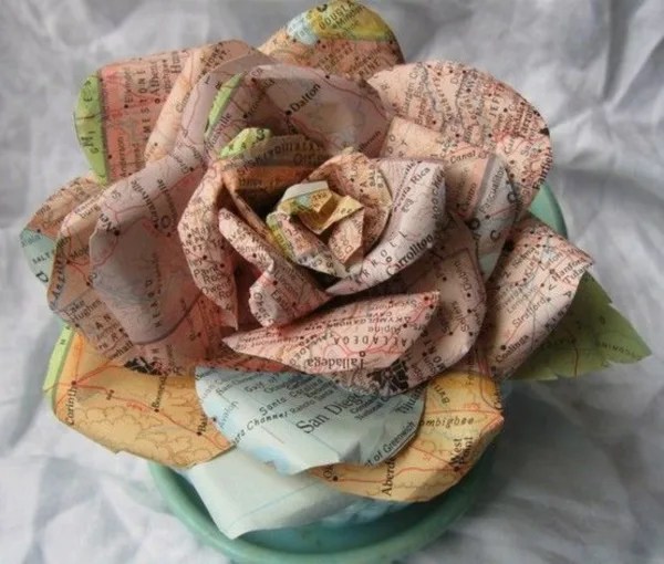 Creative and Useful paper flower Ideas0131