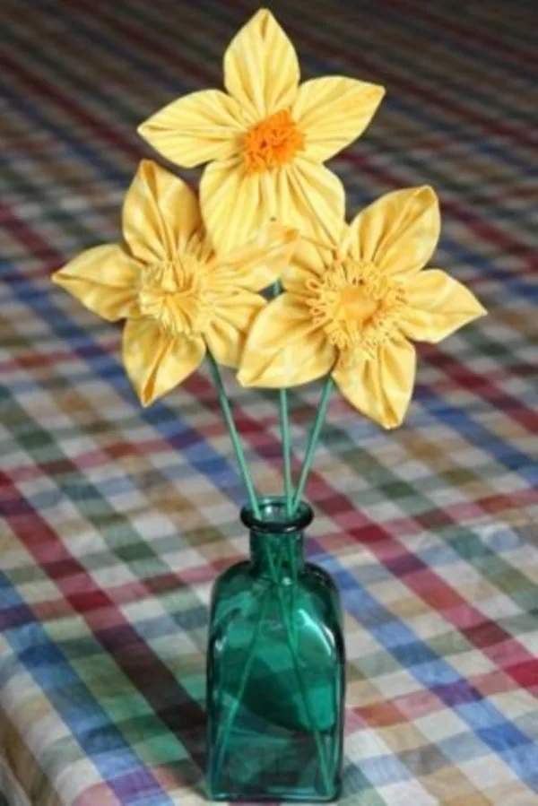 Creative and Useful paper flower Ideas0361