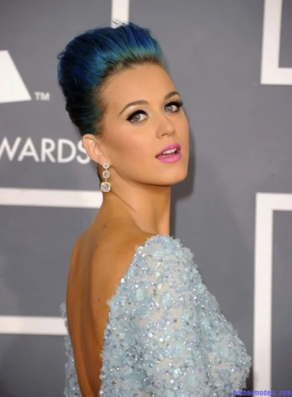 Fab Prom Hairstyle Ideas for Girls013125
