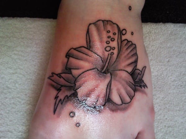 Latest 55 Beautiful Foot Tattoo Designs For Girls0261