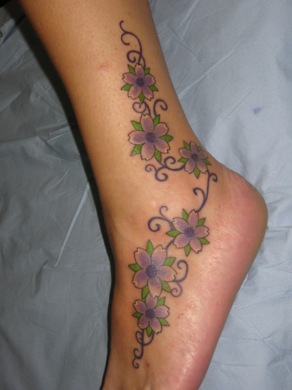 Latest 55 Beautiful Foot Tattoo Designs For Girls0281