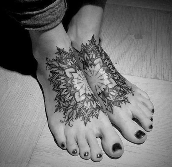 Latest 55 Beautiful Foot Tattoo Designs For Girls0331