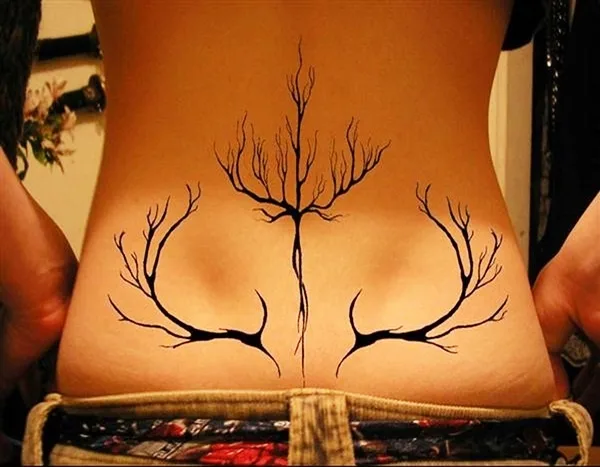 Lower Back Tattoo Design for Women1 (5)