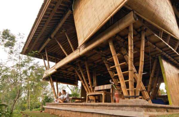 50 Breathtaking Bamboo House Designs0131