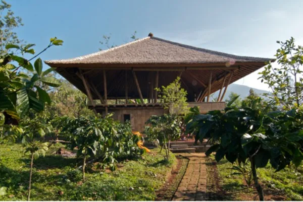 50 Breathtaking Bamboo House Designs0181