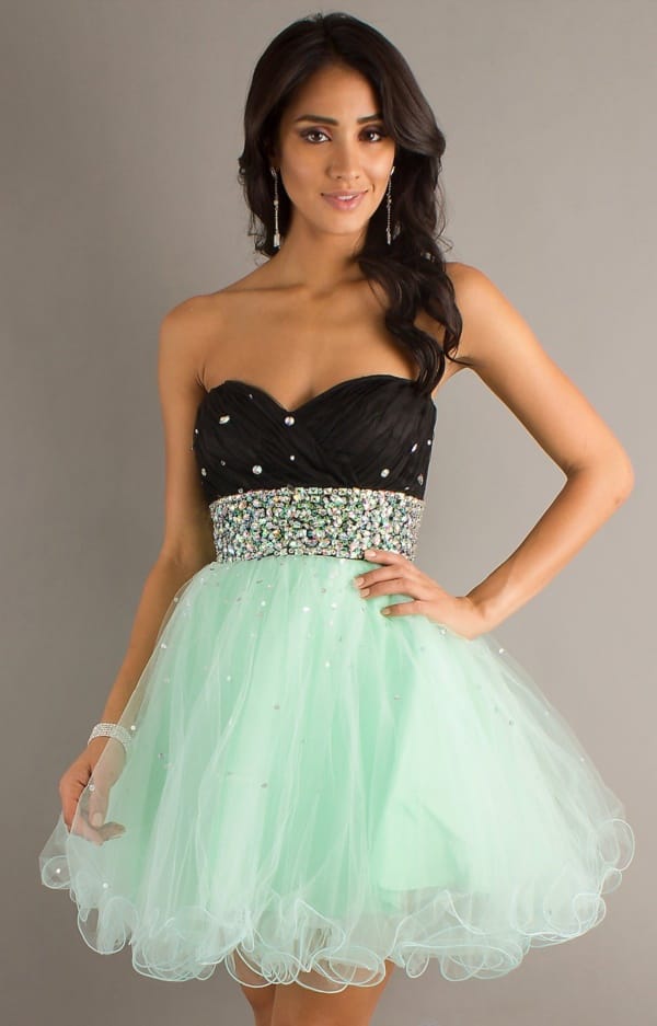 50 Gorgeous Prom Dresses to Rule the Party