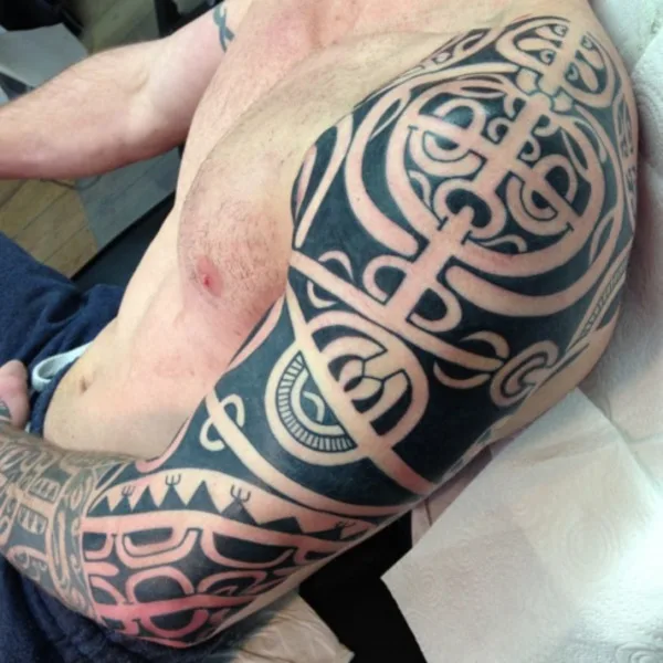 Traditional Marquesan tattoos for Men and Women0361