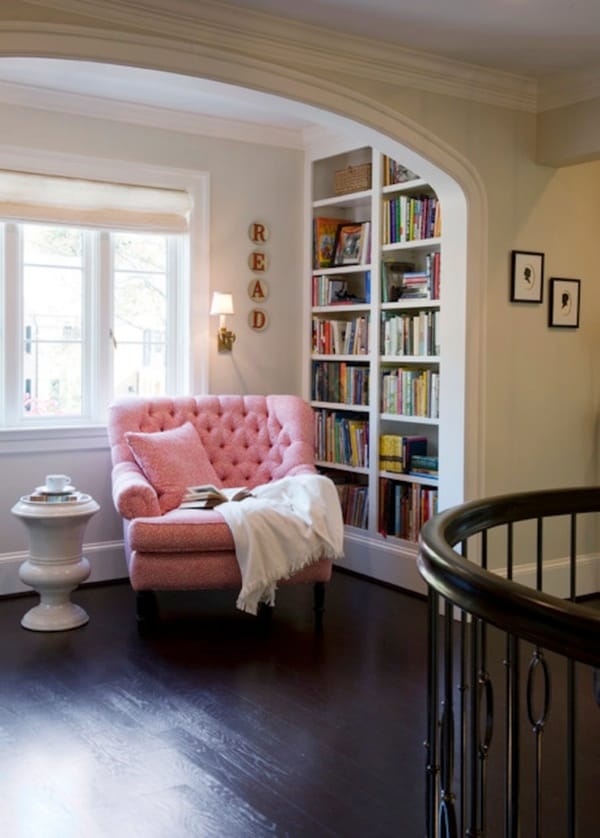 genius book nook ideas for readers0031