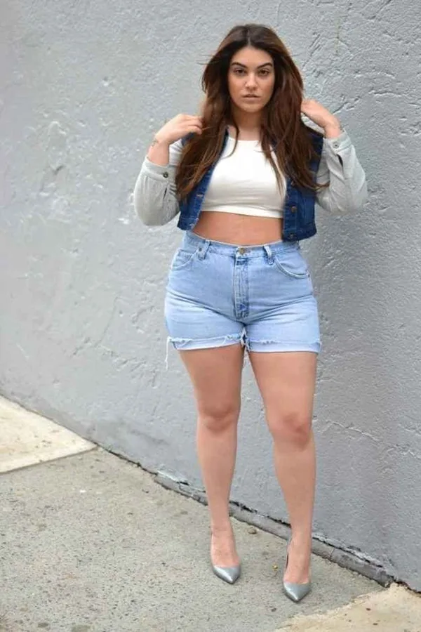 Plus Size Hairstyles to Try This Year (5)