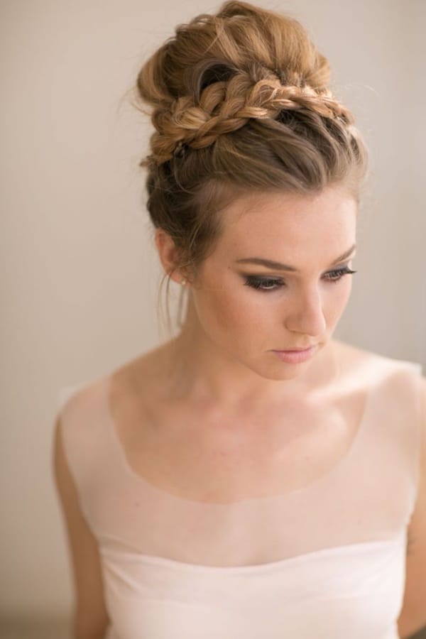 45 Arresting Party Hair Bun Ideas