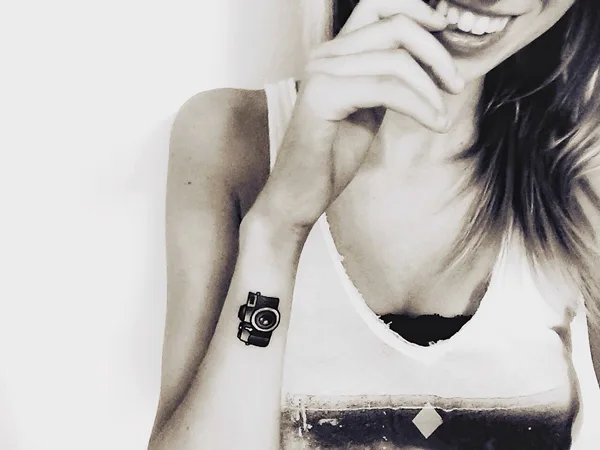 40 Cute Tiny Tattoo Ideas For Girls 17