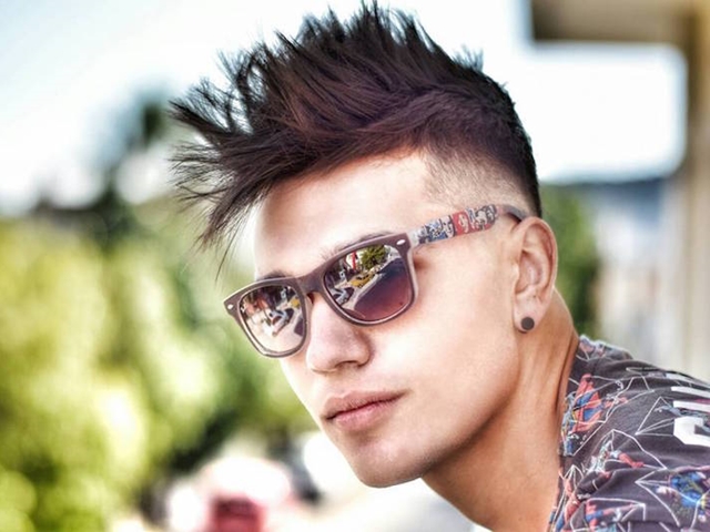 40 Charming Hairstyles for Teen Boys – Buzz16