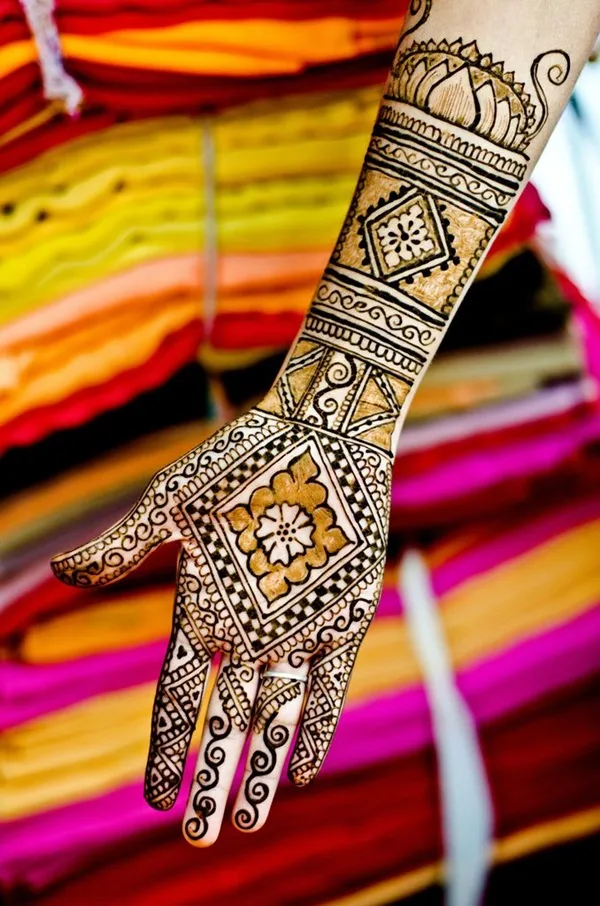 Beautiful Mehandi Designs For Weddings (1)