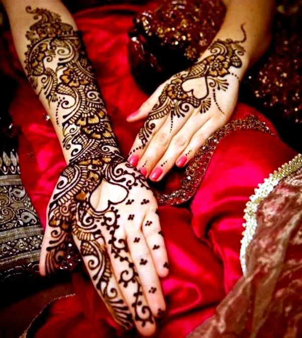 Beautiful Mehandi Designs For Weddings (4)