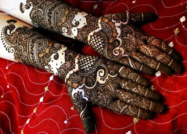Beautiful Mehandi Designs For Weddings (7)
