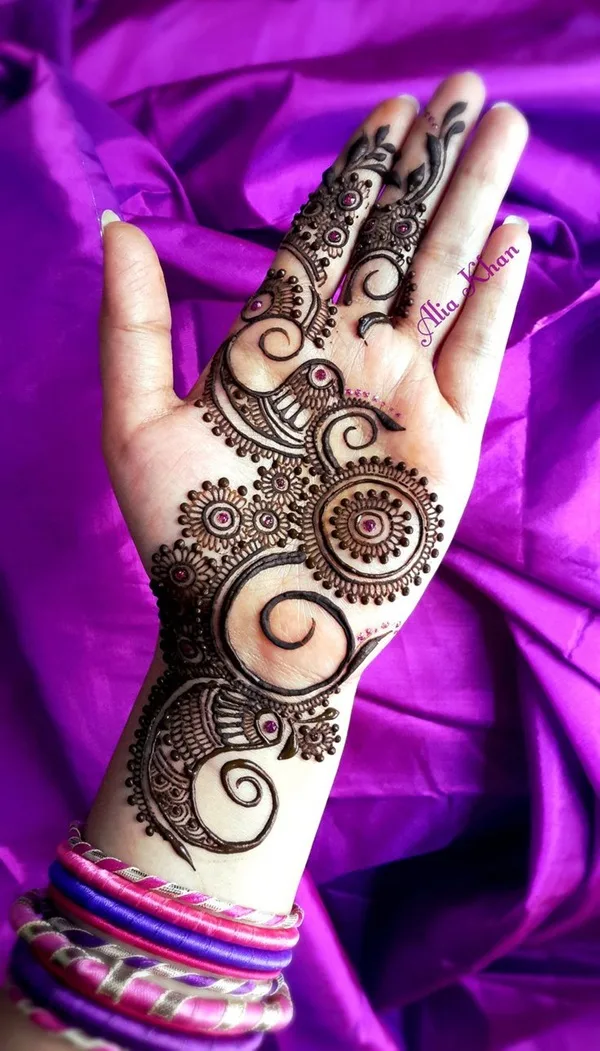 Beautiful Mehandi Designs For Weddings (9)