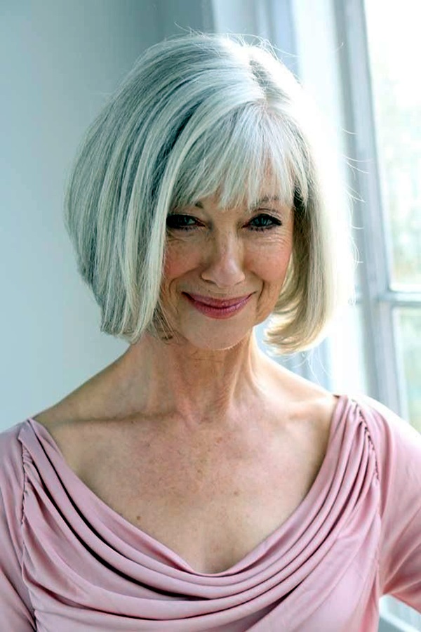 Simple and Beautiful Hairstyles For Older Women (10)