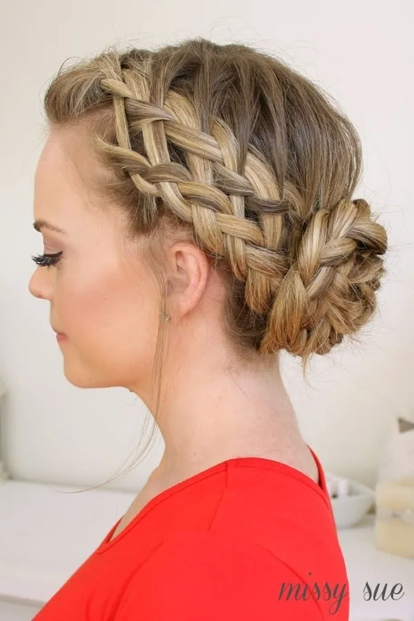 Simple and Sexy Hairstyle for Teen Girls -25