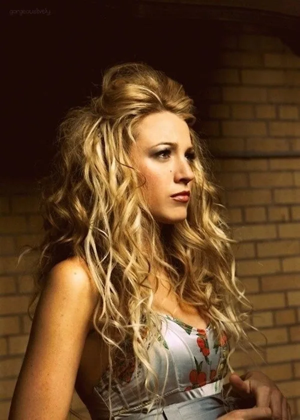 Simple and Sexy Hairstyle for Teen Girls -28