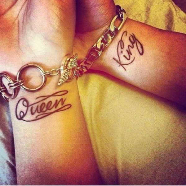 Cute king and queen tattoo for couples0011