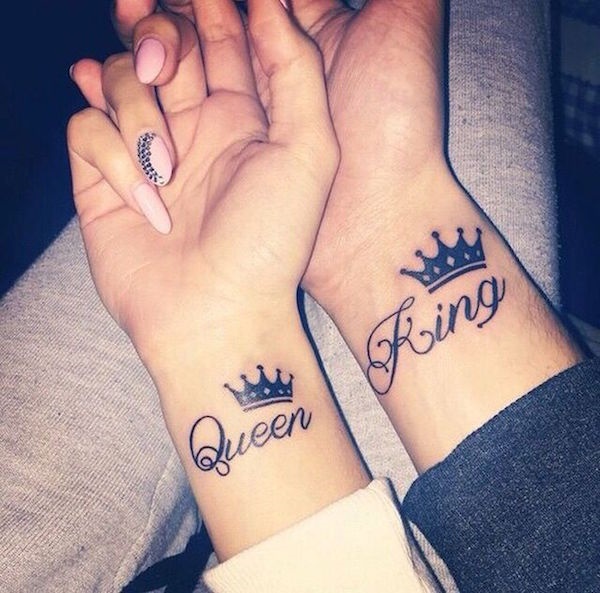 Cute king and queen tattoo for couples0151