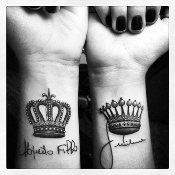 Cute king and queen tattoo for couples0331