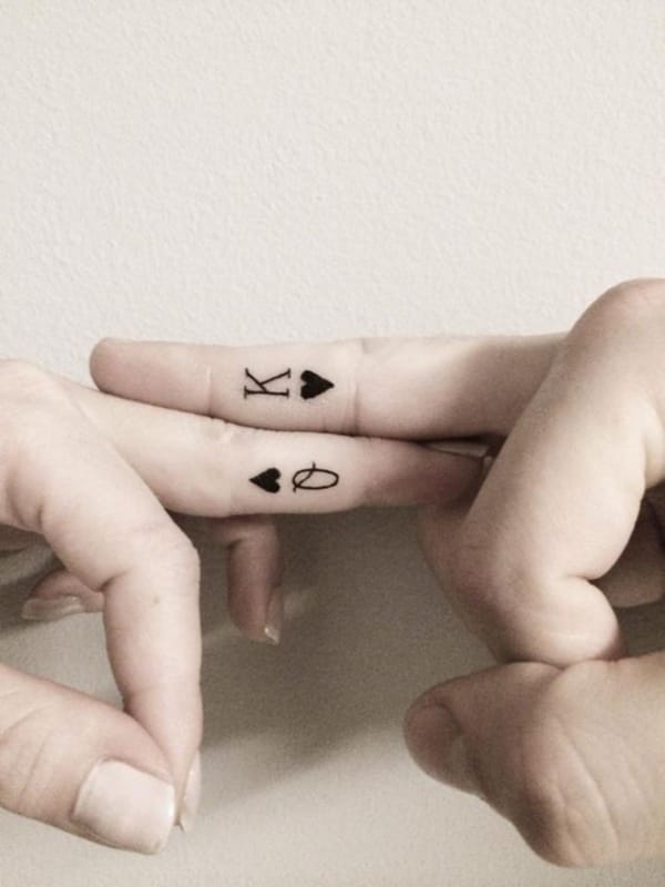 Cute king and queen tattoo for couples0351