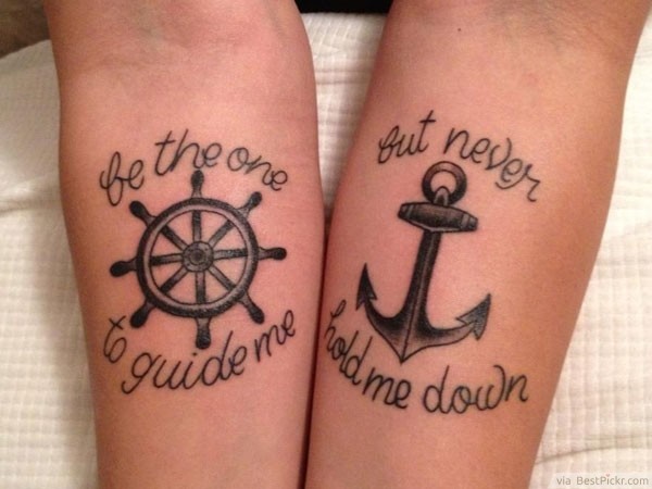 Cute king and queen tattoo for couples0001