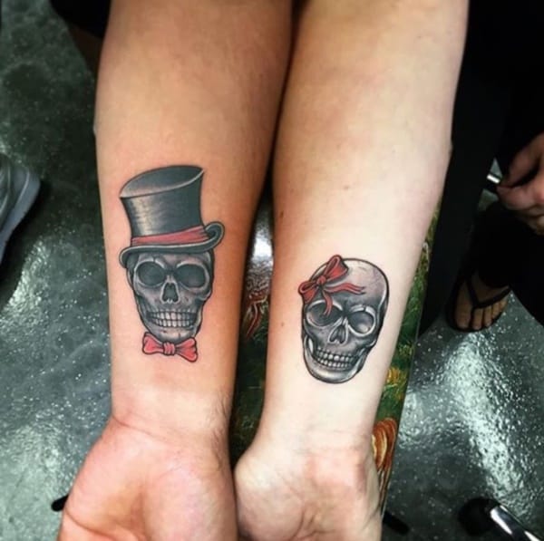 Cute king and queen tattoo for couples0011