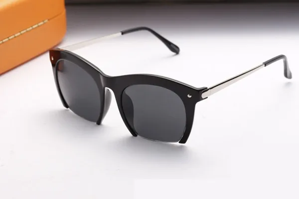 Genuinely Helpful Sunglass Face Shape Guides - 2
