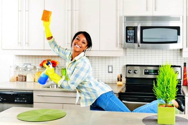 25 Powerful Ways to Deep Clean Your House