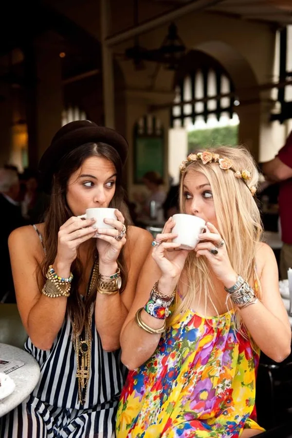 40 Silly yet Beautiful Best Friends Picture Ideas - 25