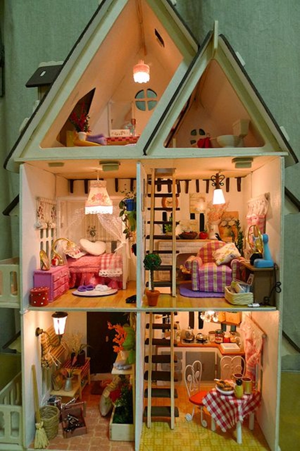 Best Dollhouse Installations for Your Kids (21)