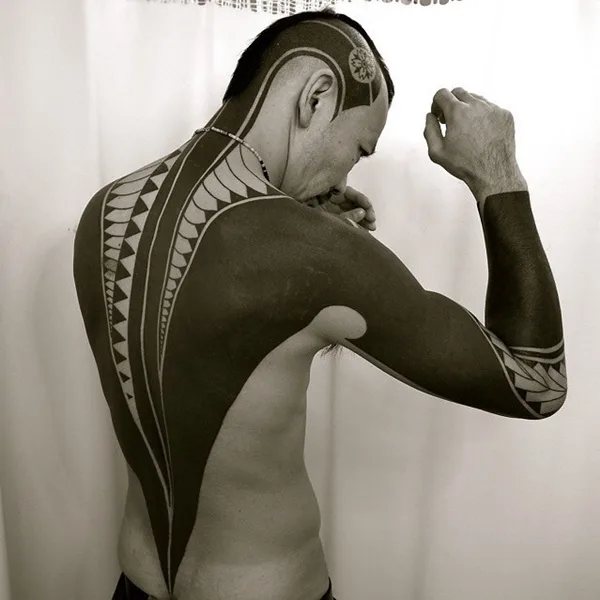 Oh-So Cool Blackout Tattoo Designs - Rise of a new Trend - 1 (21)