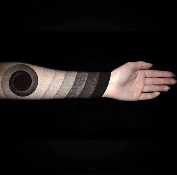 Oh-So Cool Blackout Tattoo Designs - Rise of a new Trend - 1 (3)