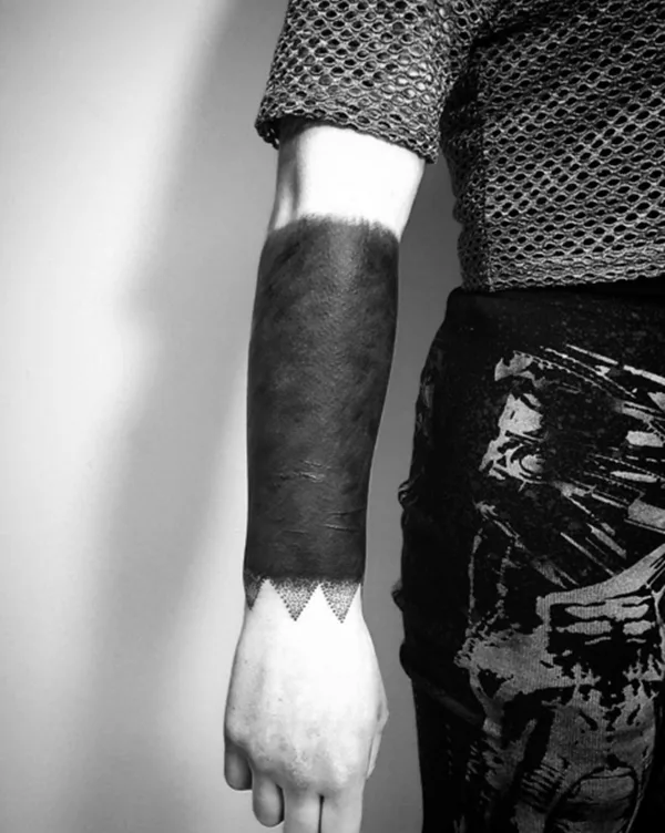 Oh-So Cool Blackout Tattoo Designs - Rise of a new Trend - 1 (3)