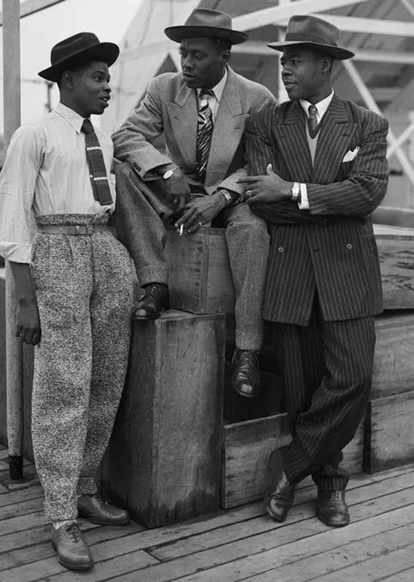 Old School Men's Suit Looks - 15